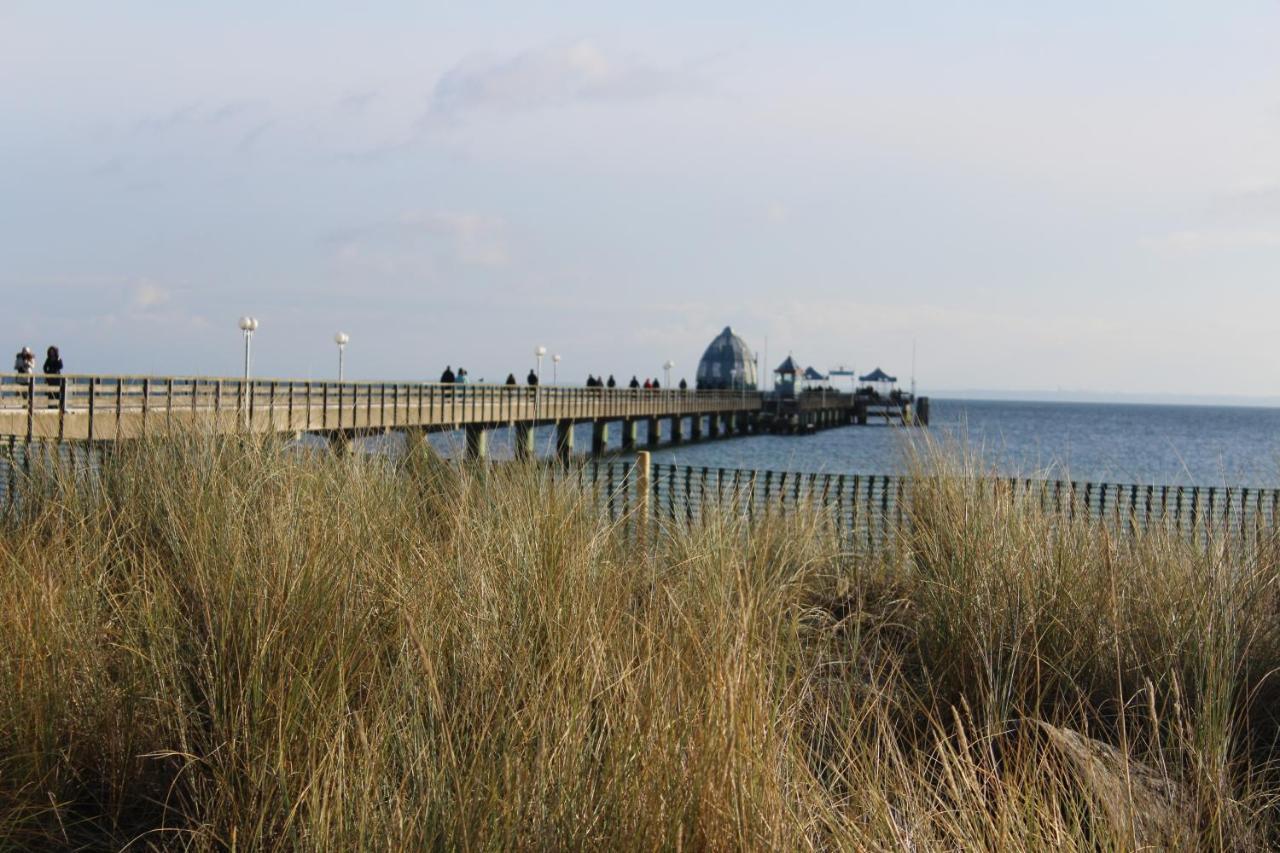 Ferienwohnungen Im Haus Strandburg Grömitz Esterno foto