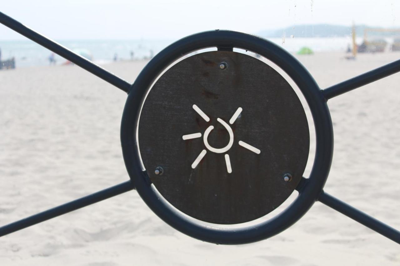 Ferienwohnungen Im Haus Strandburg Grömitz Esterno foto