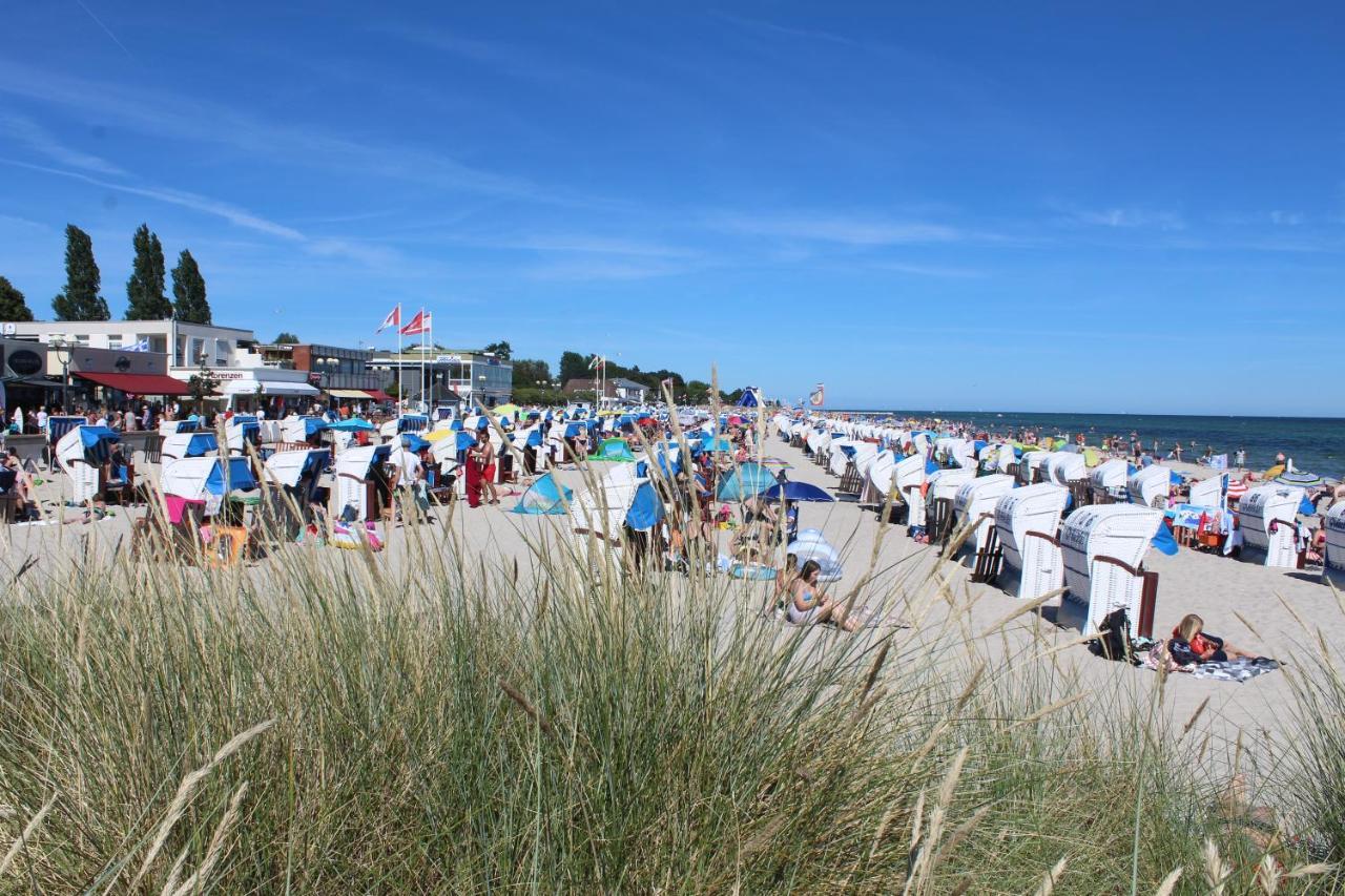 Ferienwohnungen Im Haus Strandburg Grömitz Esterno foto
