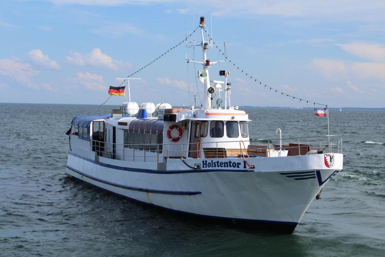 Ferienwohnungen Im Haus Strandburg Grömitz Esterno foto